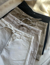 SHORT UNIVERSE GABARDINA